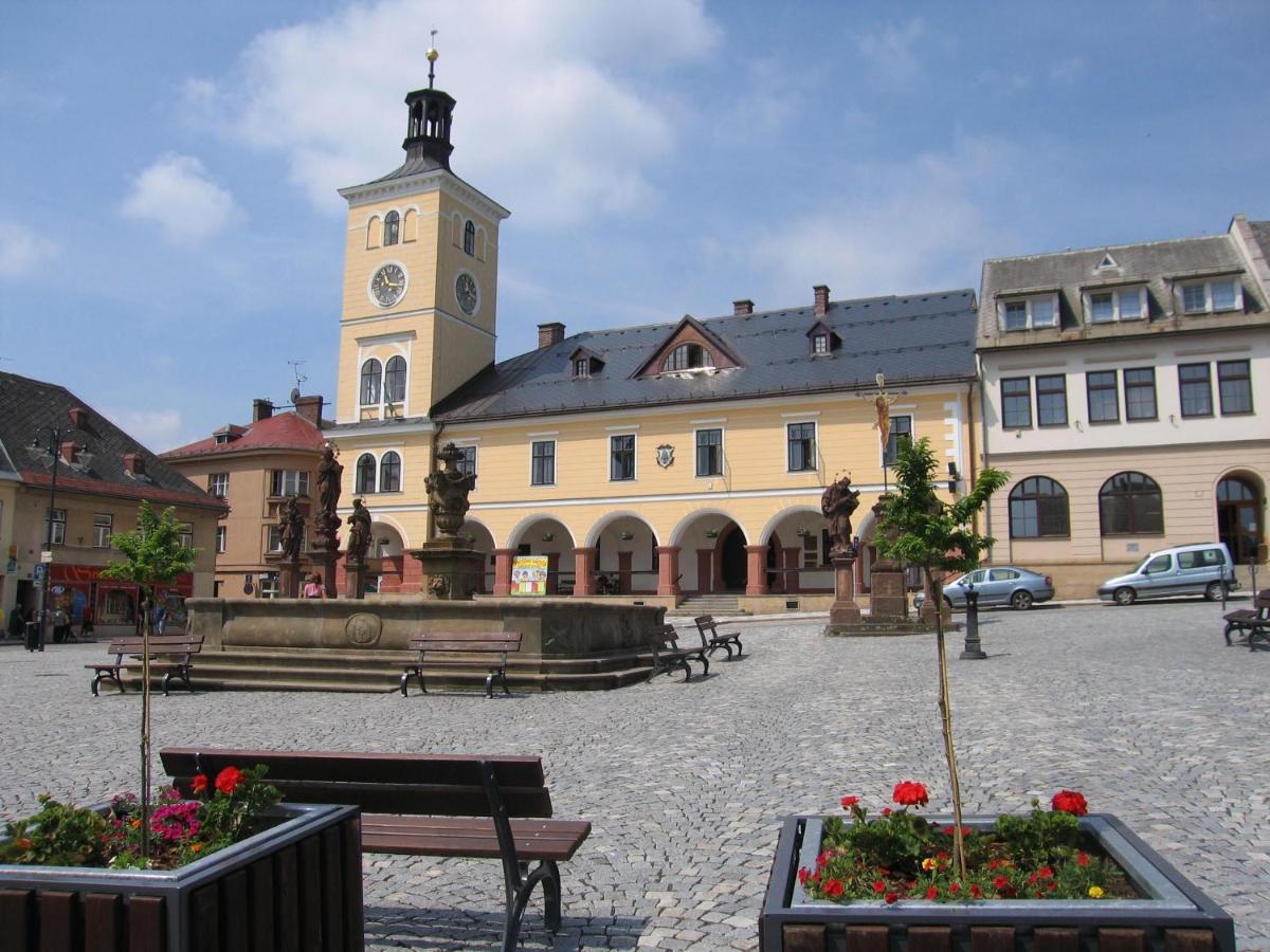 Hotel Na Stare Poste Jilemnice Exteriör bild